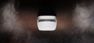 Alarme incendie AJAX FireProtect 2 RB Heat/Smoke Blanc en situation